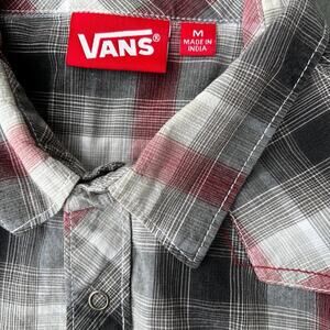 Vans mens M plaid snap down shirt, long sleeve, gray and red.